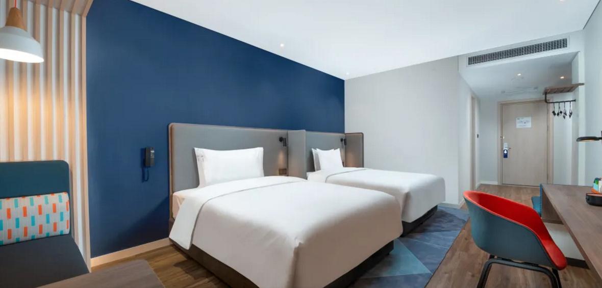 Holiday Inn Express Chongqing Airport Zone By Ihg Экстерьер фото