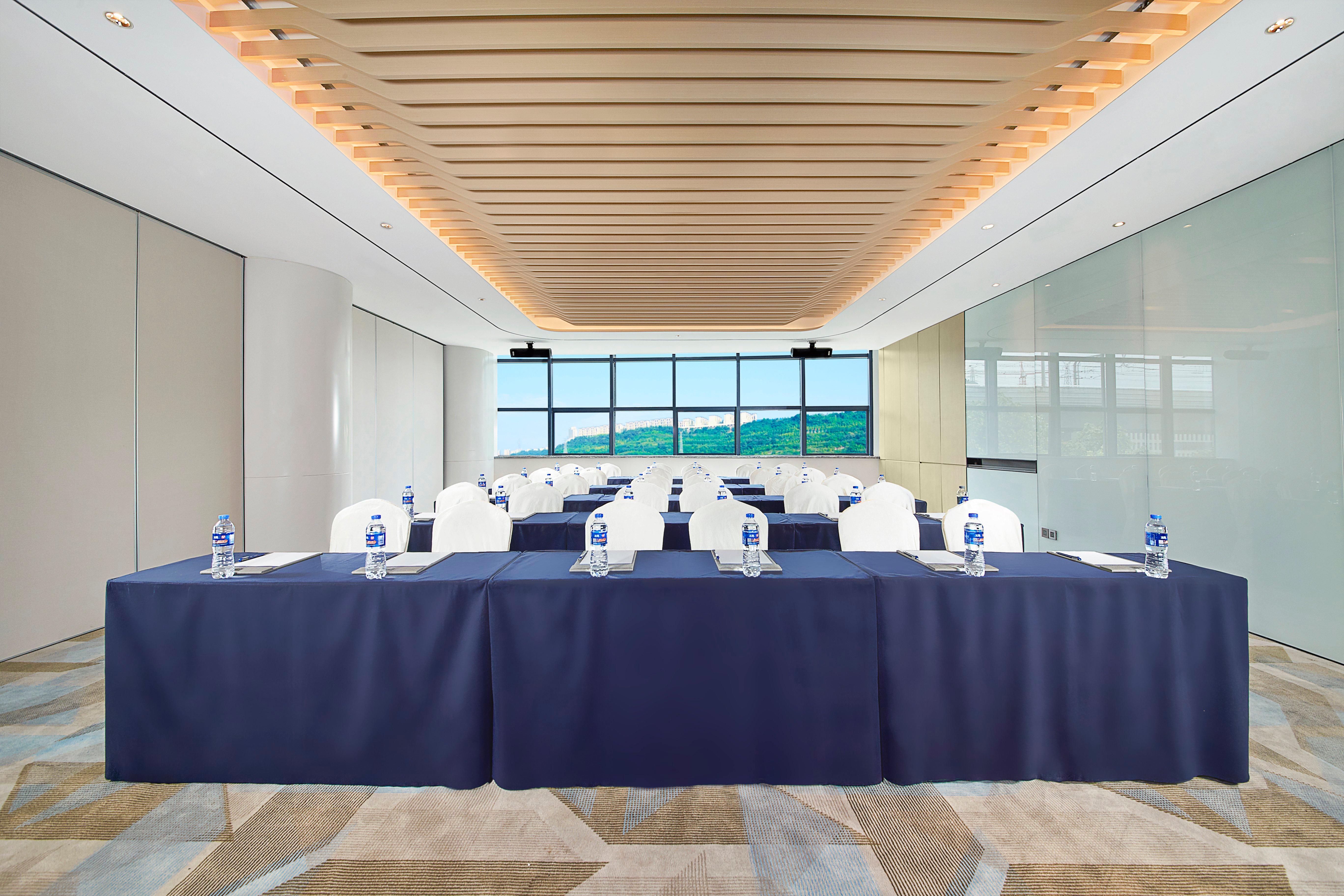 Holiday Inn Express Chongqing Airport Zone By Ihg Экстерьер фото